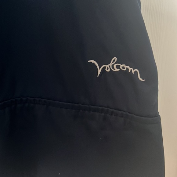 Volcolm Boardwear Skirt - Picture 4 of 4